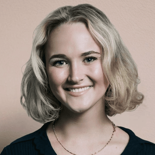 Ashley Worth author portrait